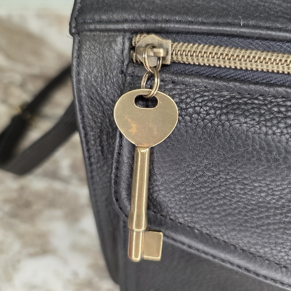 Fossil Vintage Key Leather Cargo Organizer Crossbody Black - Picture 4 of 14